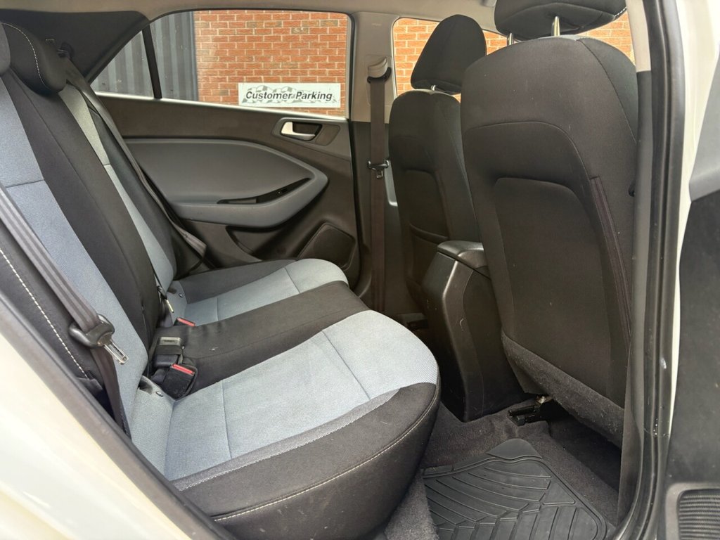 Used Hyundai i20 2016 for sale - 78212420: Photo 5