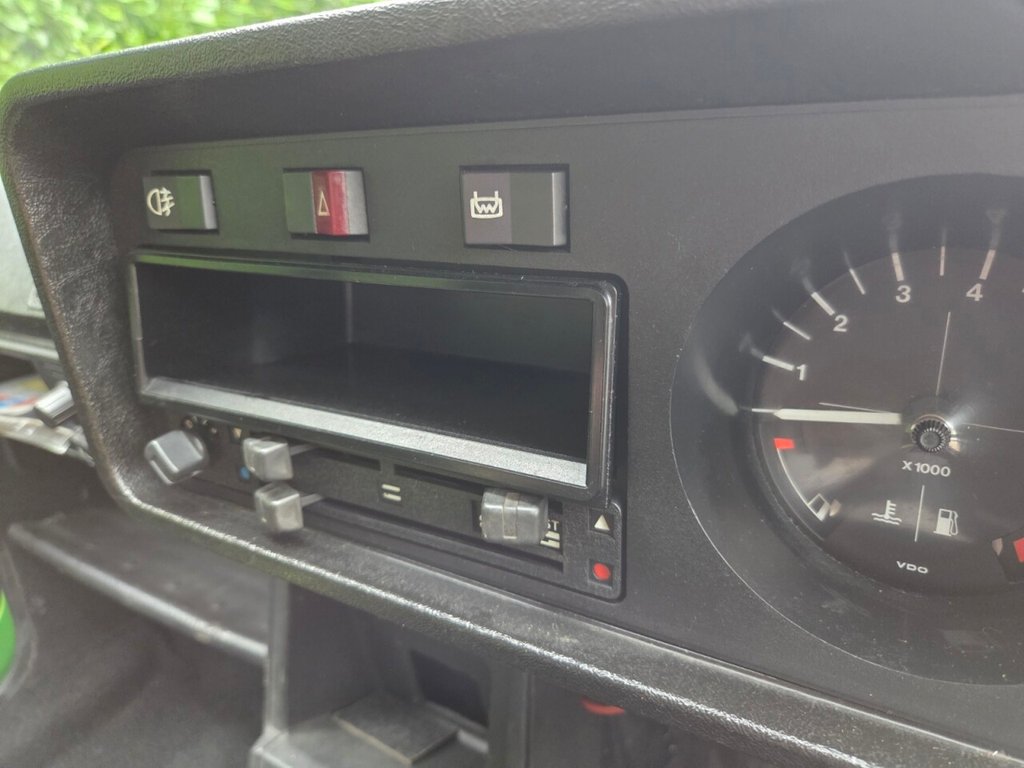 Used Volkswagen Golf 1975 for sale - 75685266: Photo 37