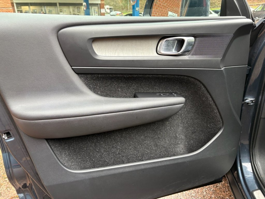 Used Volvo XC40 2019 for sale - 77879640: Photo 24