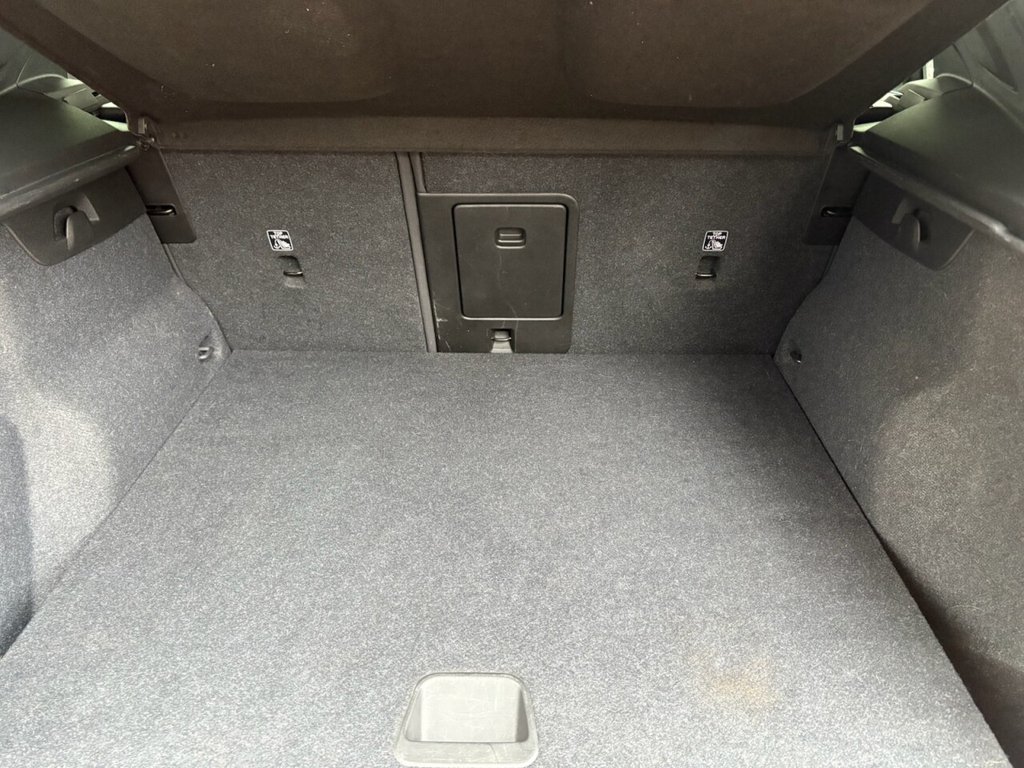 Used Volvo XC40 2019 for sale - 77879640: Photo 31