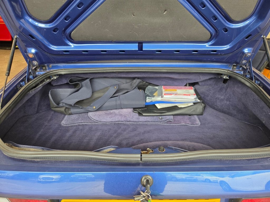 Used Porsche 944 1992 for sale - 75509434: Photo 37