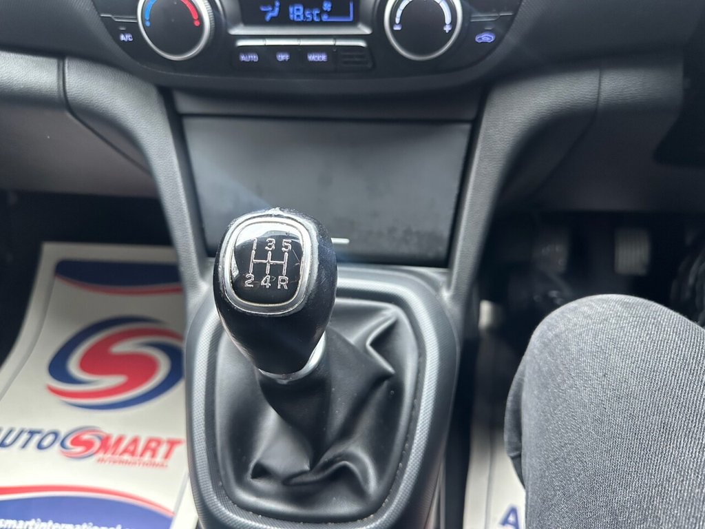 Used Hyundai i10 2017 for sale - 76665422: Photo 13