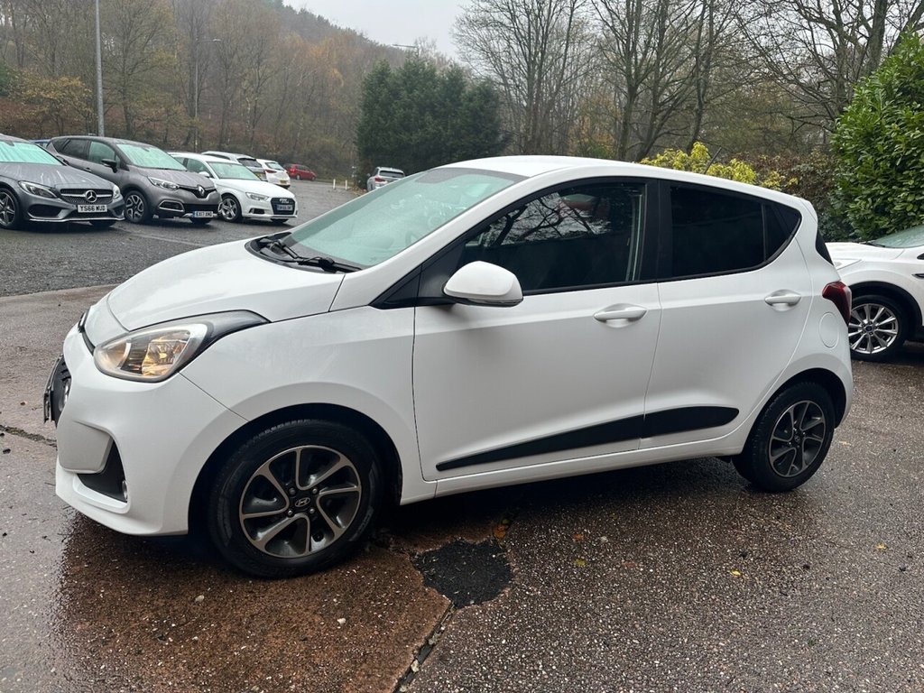 Used Hyundai i10 2017 for sale - 76665422: Photo 8