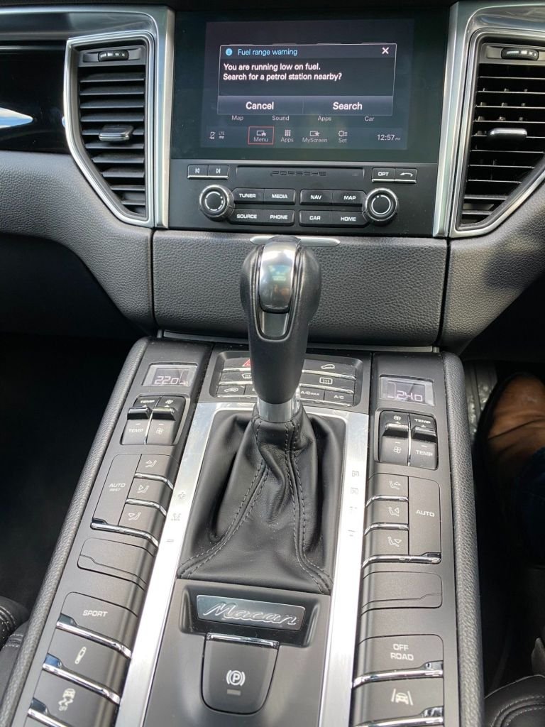 Used Porsche Macan 2017 for sale - 76356379: Photo 29