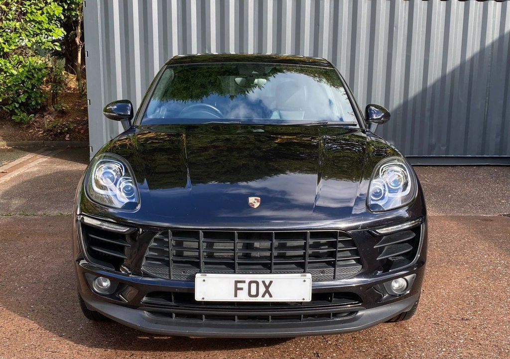 Used Porsche Macan 2017 for sale - 76356379: Photo 3