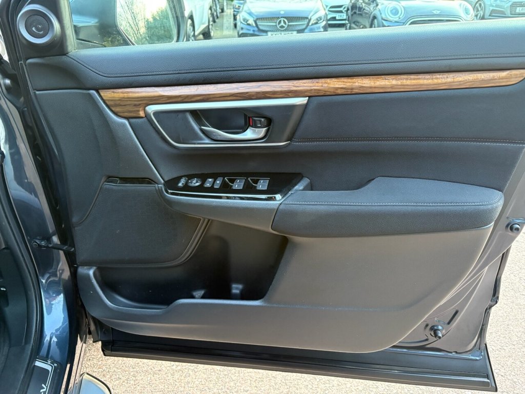 Used Honda CR-V 2019 for sale - 77936970: Photo 50