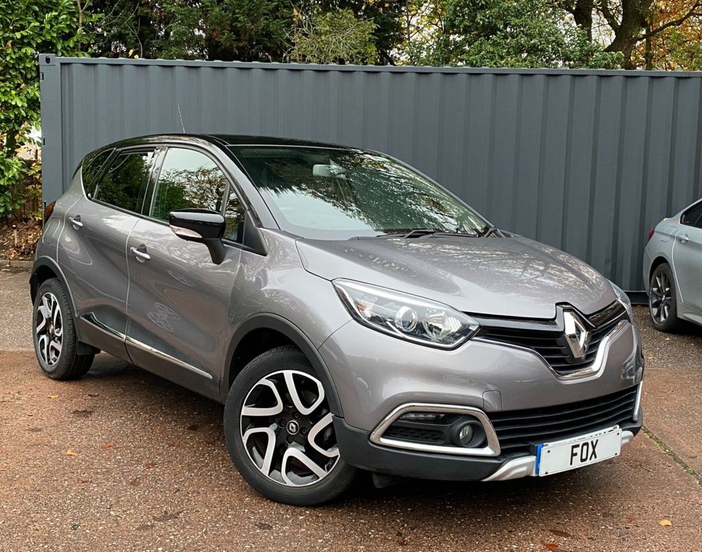 Used Renault Captur 2017 for sale - 76509632: Photo 2