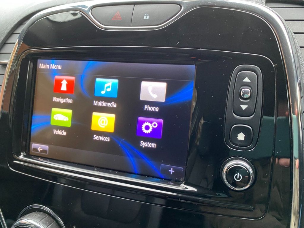 Used Renault Captur 2017 for sale - 76509632: Photo 28