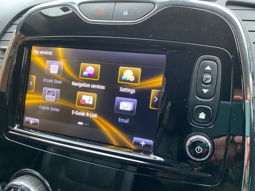 Used Renault Captur 2017 for sale - 76509632: Photo 32