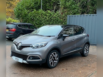 Used Renault Captur 2017 for sale - 76509632: Photo