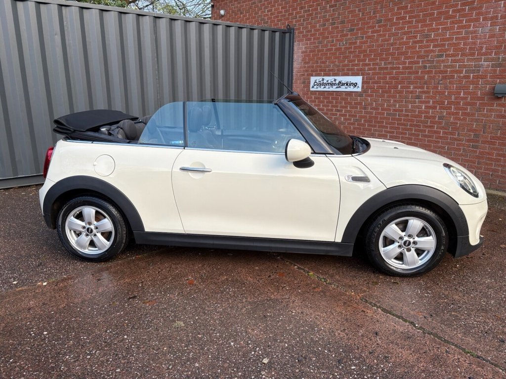 Used MINI Convertible 2018 for sale - 76670550: Photo 10