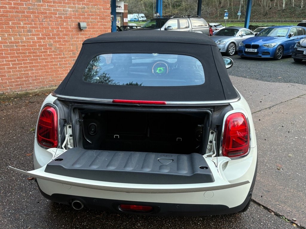 Used MINI Convertible 2018 for sale - 76670550: Photo 24