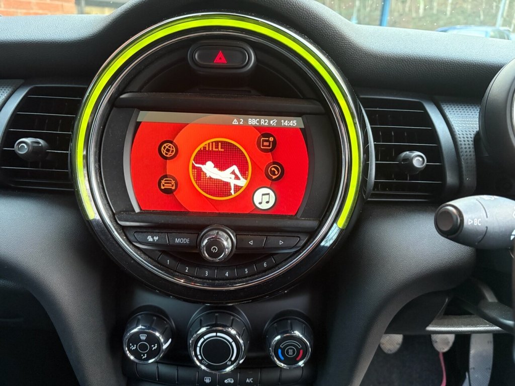 Used MINI Convertible 2018 for sale - 76670550: Photo 28