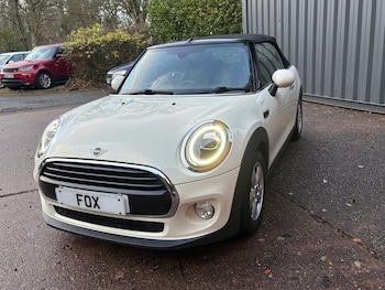 Used MINI Convertible 2018 for sale - 76670550: Photo
