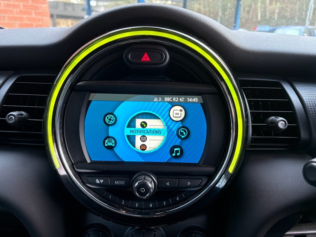 Used MINI Convertible 2018 for sale - 76670550: Photo 32