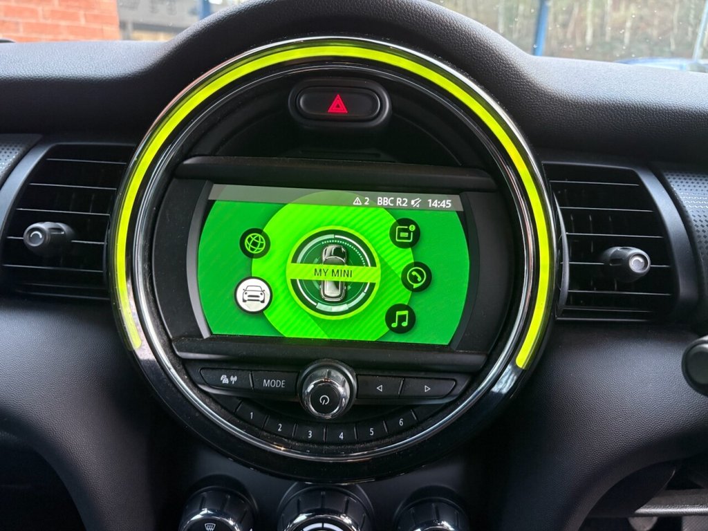 Used MINI Convertible 2018 for sale - 76670550: Photo 33