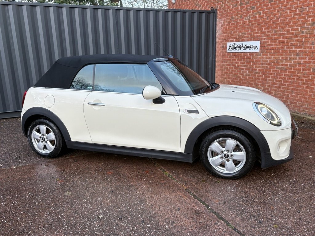 Used MINI Convertible 2018 for sale - 76670550: Photo 8