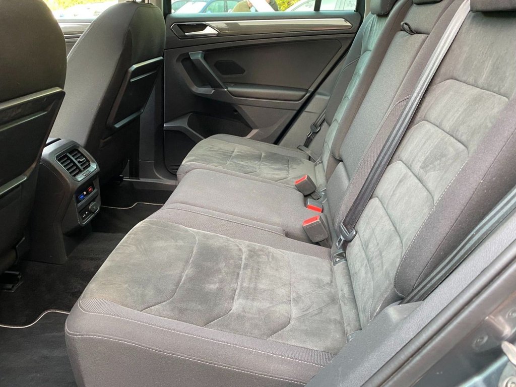 Used Volkswagen Tiguan 2018 for sale - 76654664: Photo 16