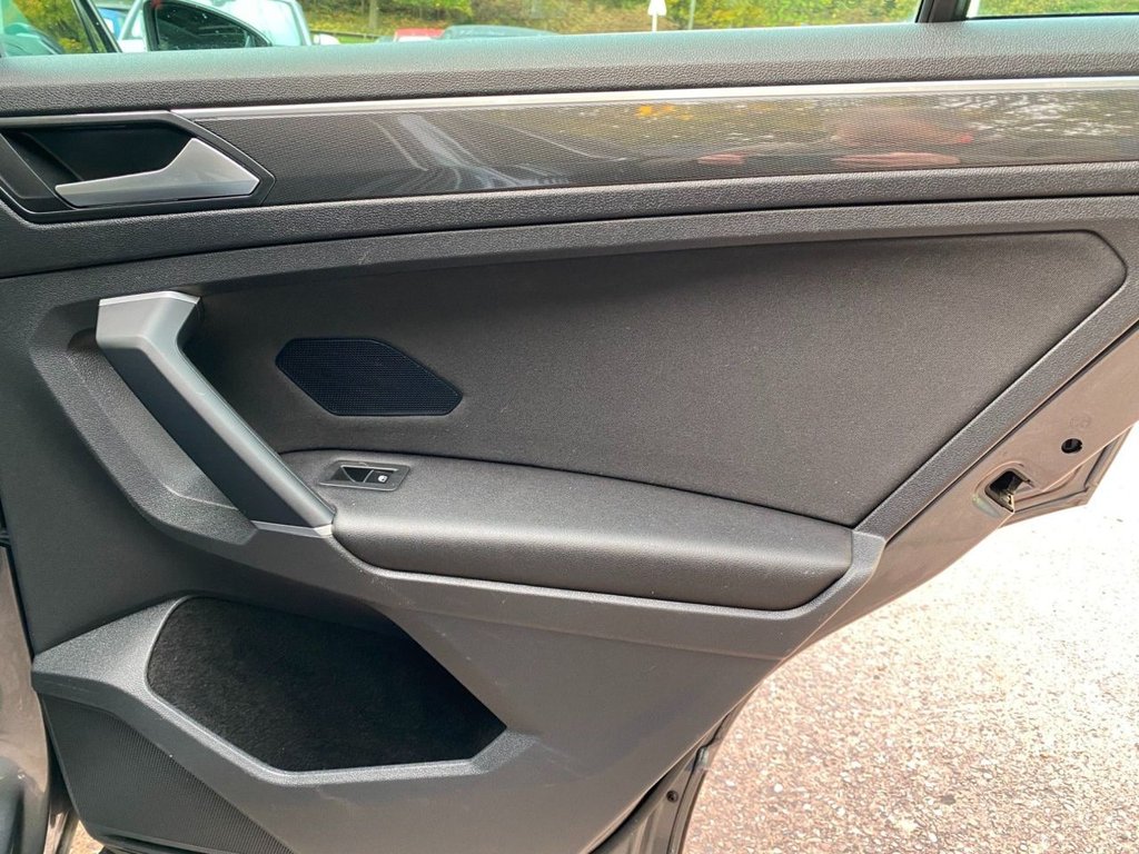 Used Volkswagen Tiguan 2018 for sale - 76654664: Photo 24