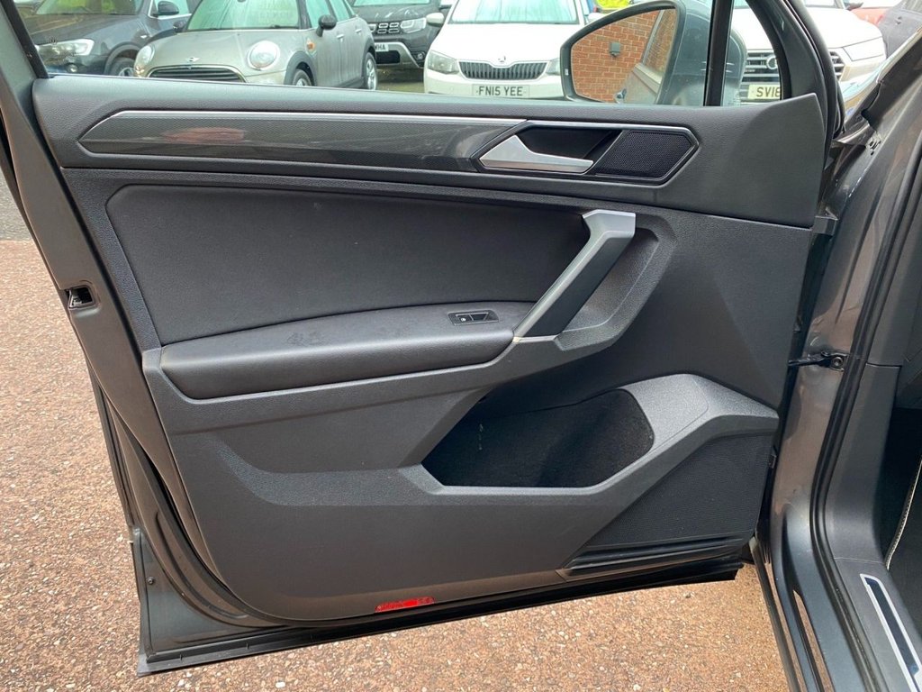 Used Volkswagen Tiguan 2018 for sale - 76654664: Photo 25