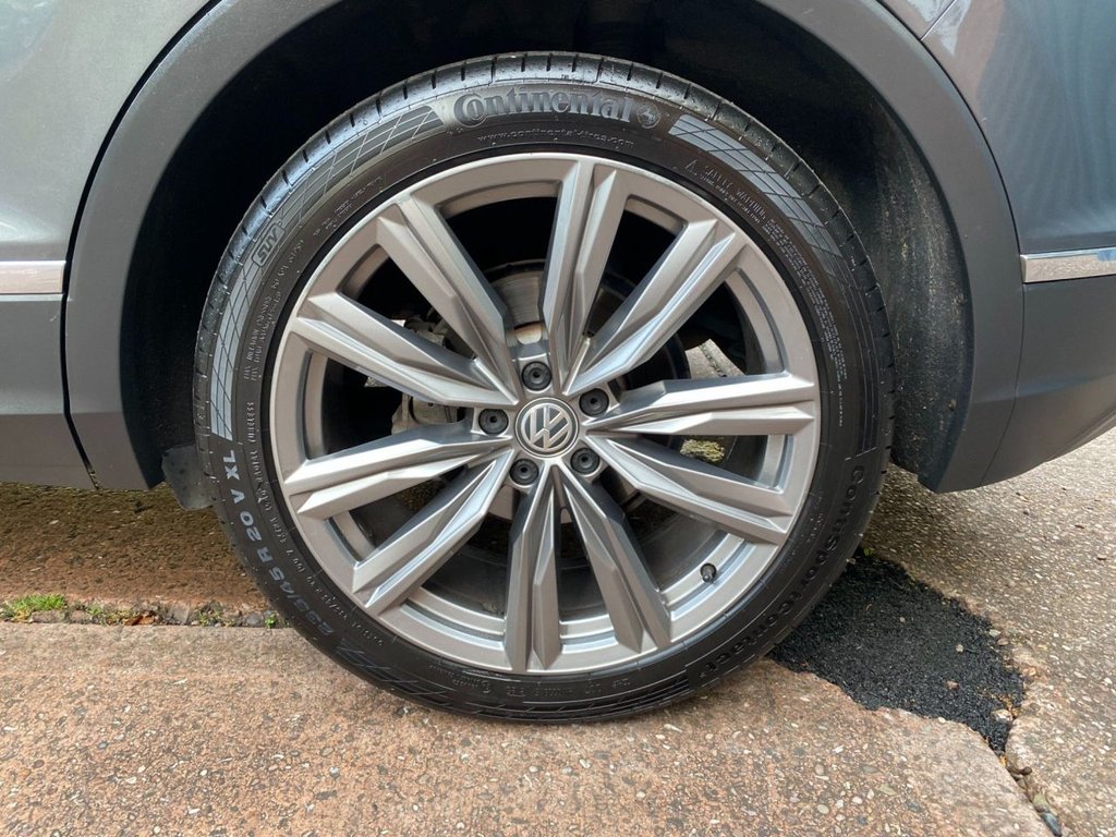 Used Volkswagen Tiguan 2018 for sale - 76654664: Photo 32