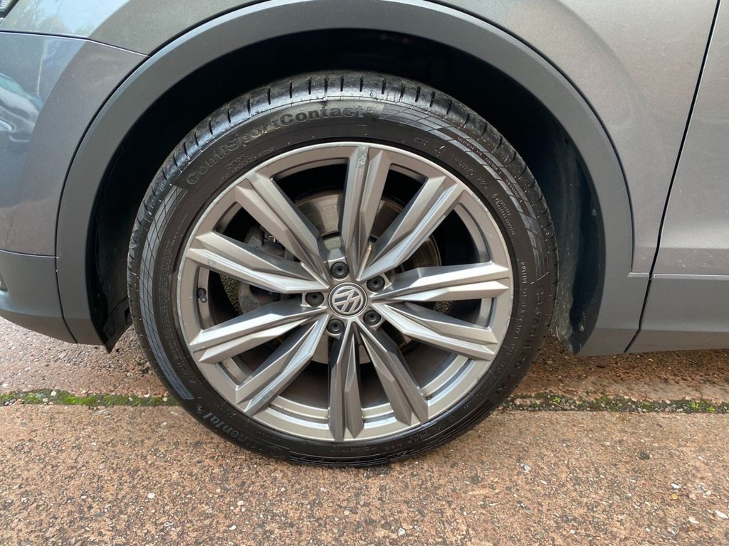 Used Volkswagen Tiguan 2018 for sale - 76654664: Photo 34