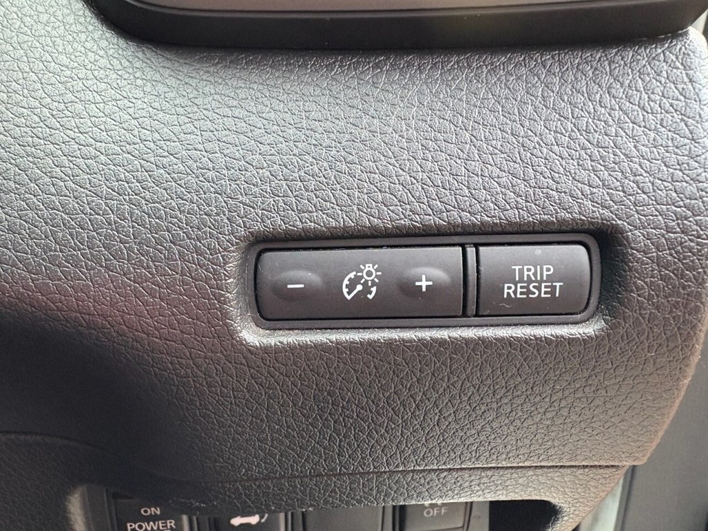 Used Nissan X-Trail 2015 for sale - 77200517: Photo 19