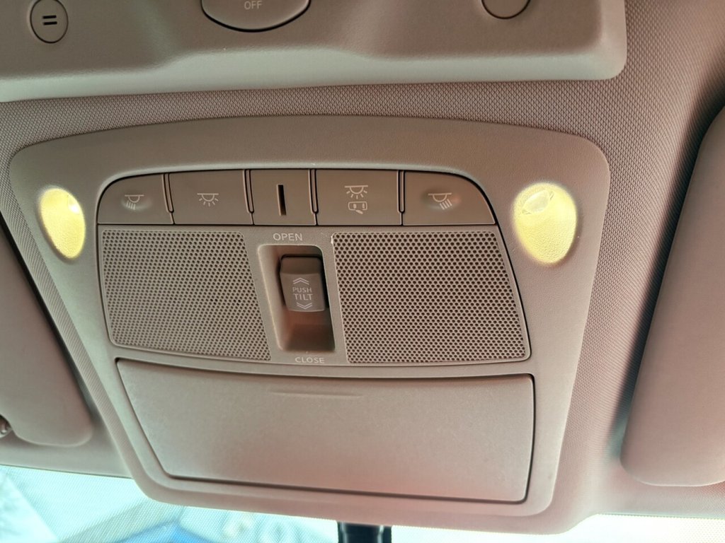 Used Nissan X-Trail 2015 for sale - 77200517: Photo 24