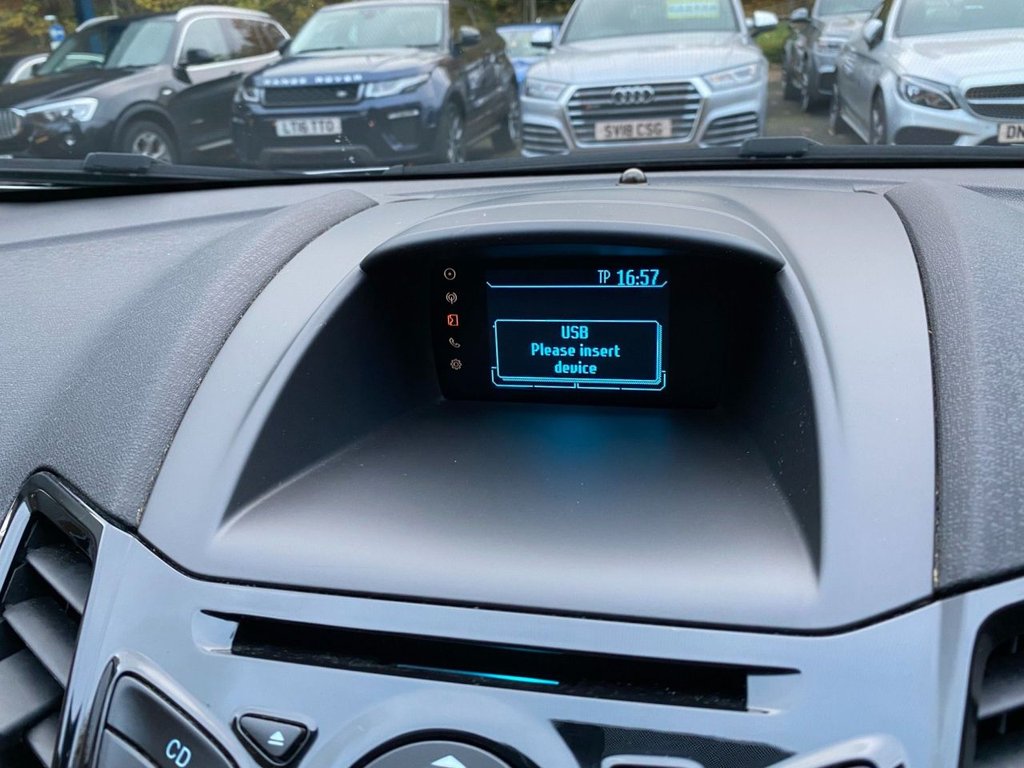 Used Ford Fiesta 2013 for sale - 76454001: Photo 32