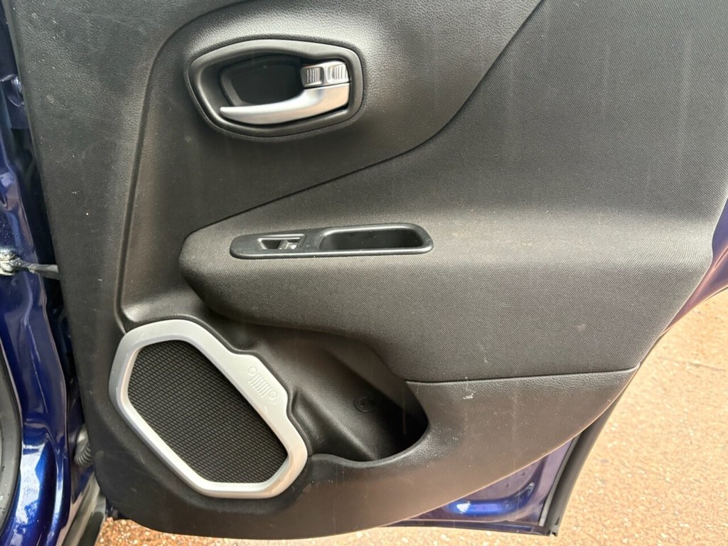 Used Jeep Renegade 2016 for sale - 77463668: Photo 38