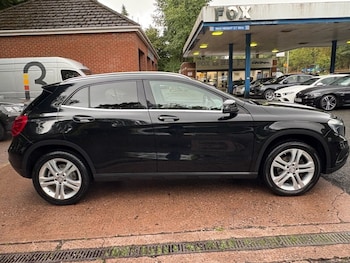 Used Mercedes-Benz GLA 2015 for sale - 75802029: Photo