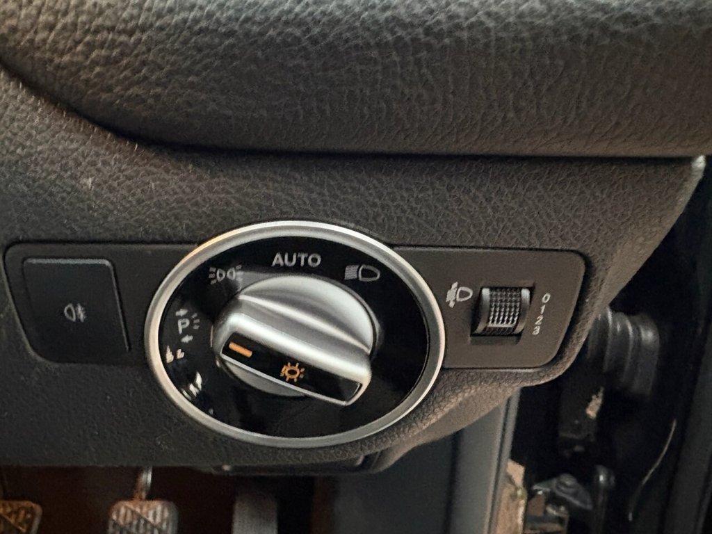 Used Mercedes-Benz GLA 2015 for sale - 75802029: Photo 40