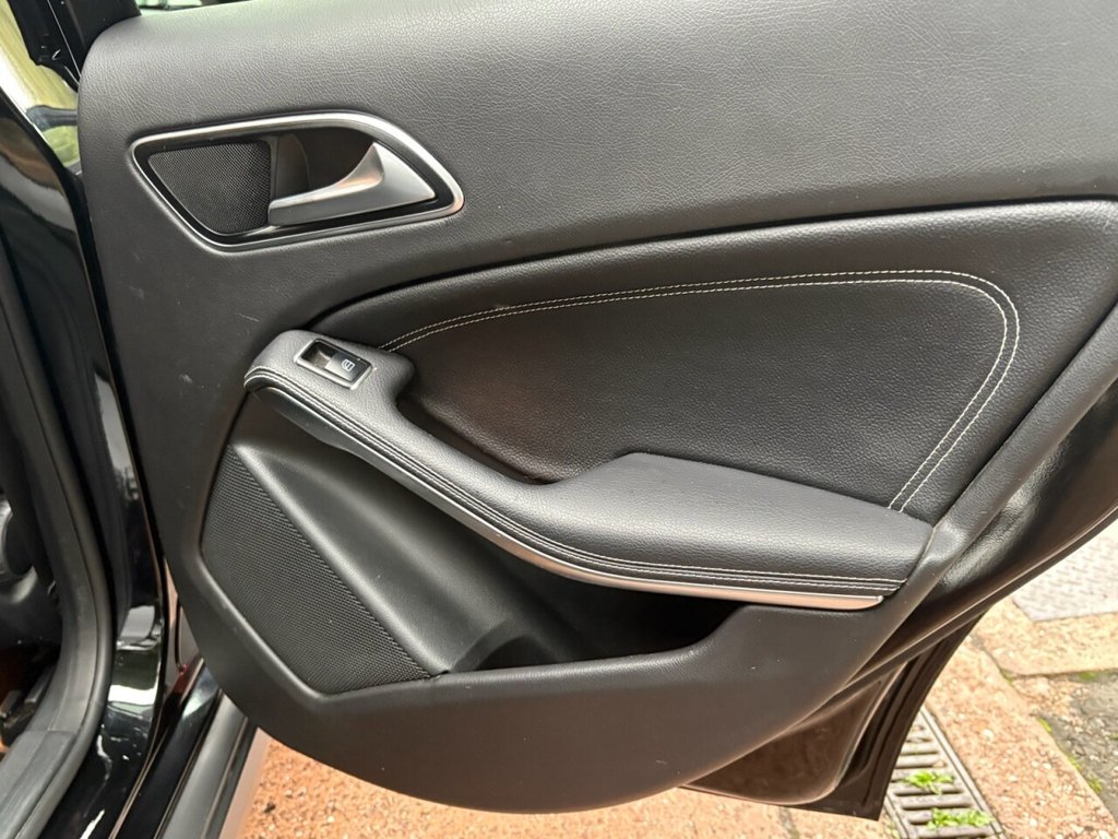 Used Mercedes-Benz GLA 2015 for sale - 75802029: Photo 47