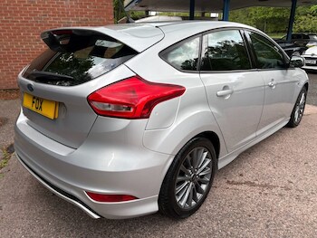 Used Ford Focus 2017 for sale - 78582660: Photo
