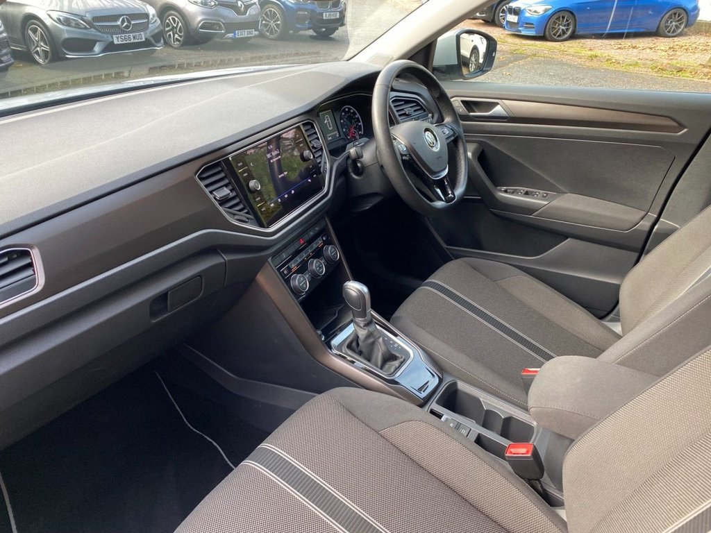 Used Volkswagen T-Roc 2018 for sale - 76710849: Photo 13