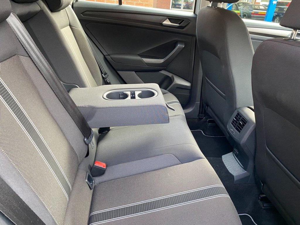 Used Volkswagen T-Roc 2018 for sale - 76710849: Photo 16