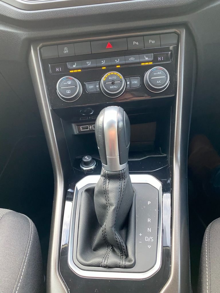 Used Volkswagen T-Roc 2018 for sale - 76710849: Photo 28