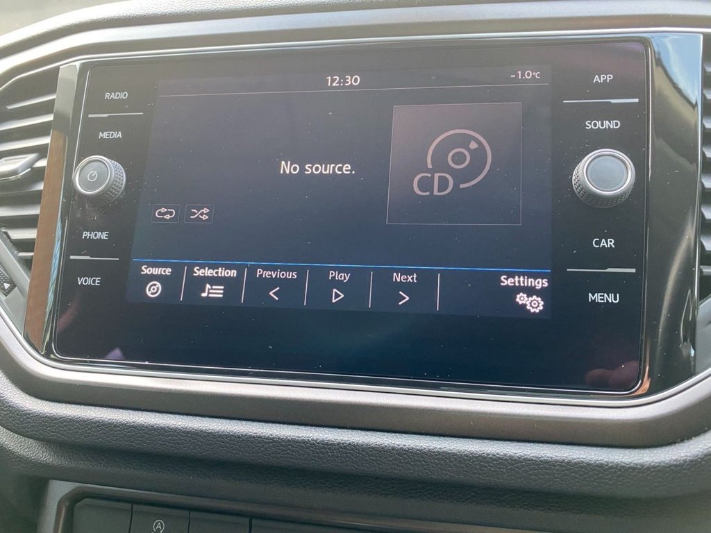 Used Volkswagen T-Roc 2018 for sale - 76710849: Photo 31