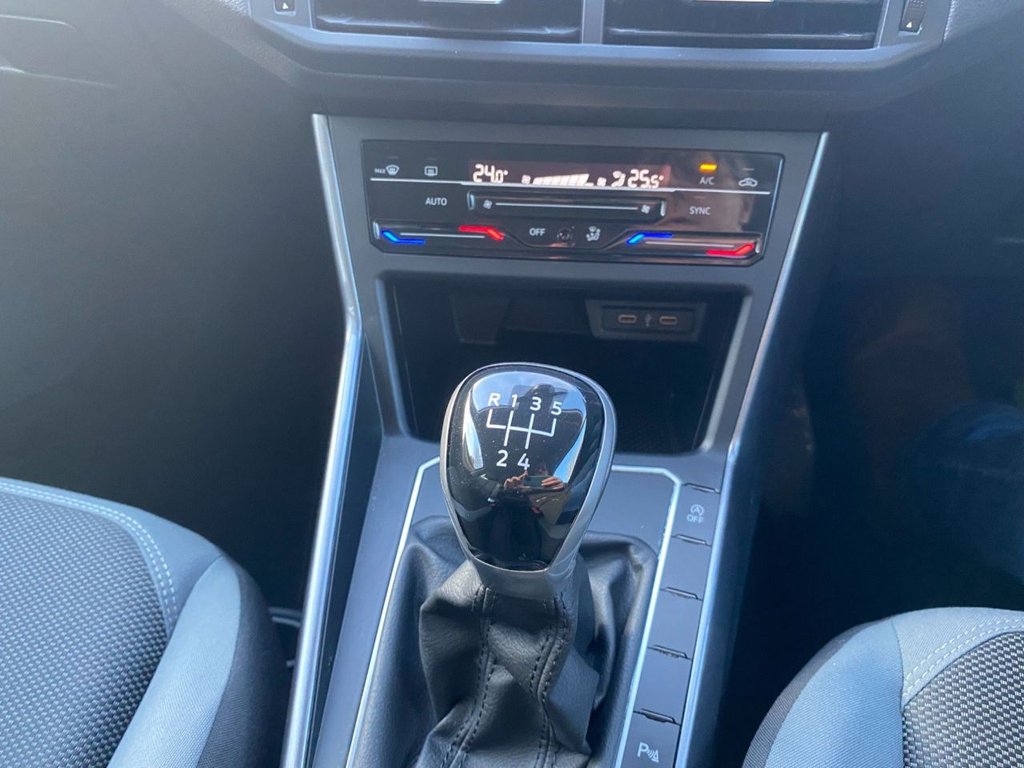 Used Volkswagen Polo 2022 for sale - 76570570: Photo 24