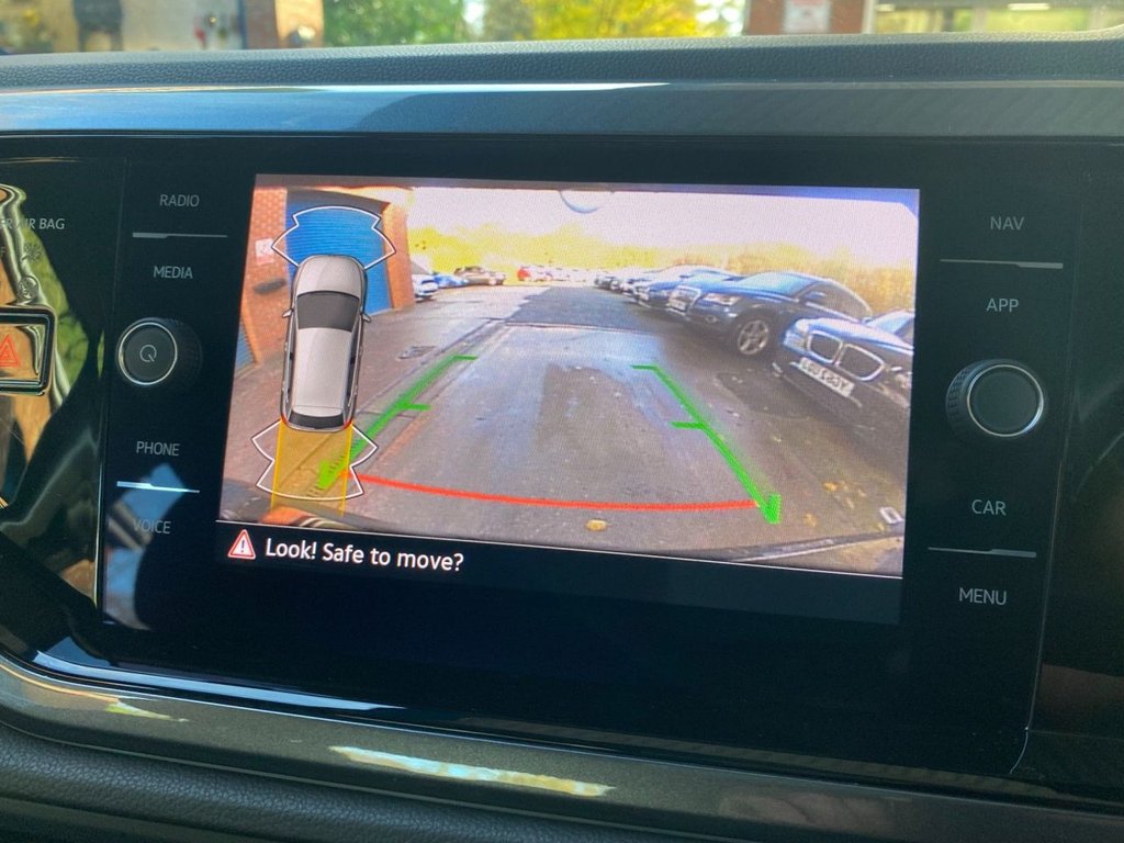 Used Volkswagen Polo 2022 for sale - 76570570: Photo 33