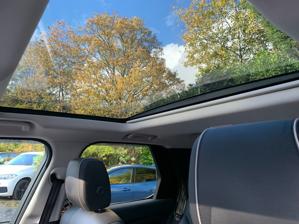 Used Land Rover Discovery 2017 for sale - 76439328: Photo 8