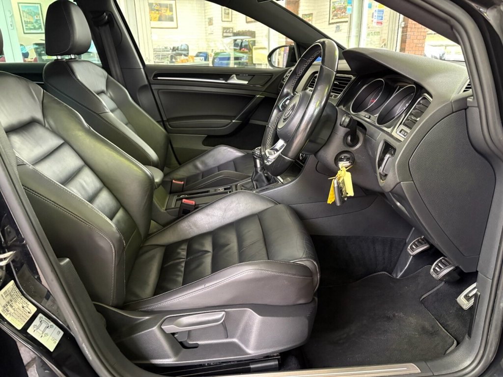 Used Volkswagen Golf 2014 for sale - 77780685: Photo 15