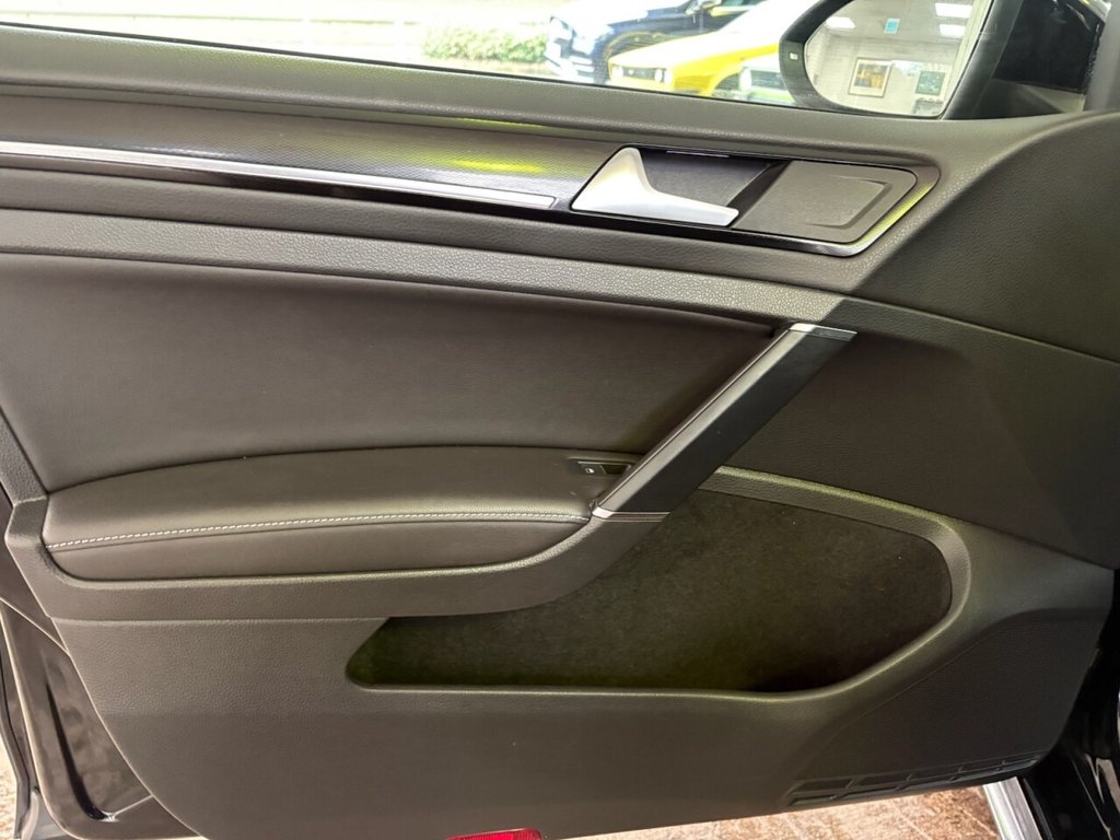 Used Volkswagen Golf 2014 for sale - 77780685: Photo 23