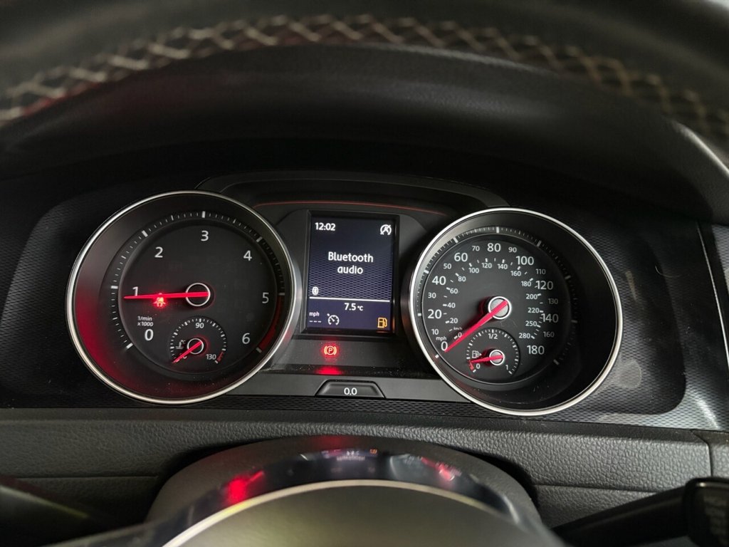 Used Volkswagen Golf 2014 for sale - 77780685: Photo 28