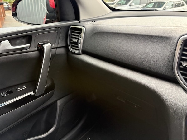 Used Kia Sportage 2017 for sale - 75986081: Photo 33