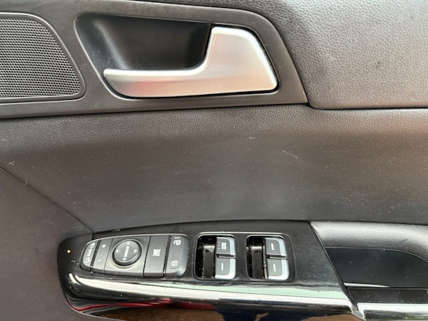 Used Kia Sportage 2017 for sale - 75986081: Photo 40