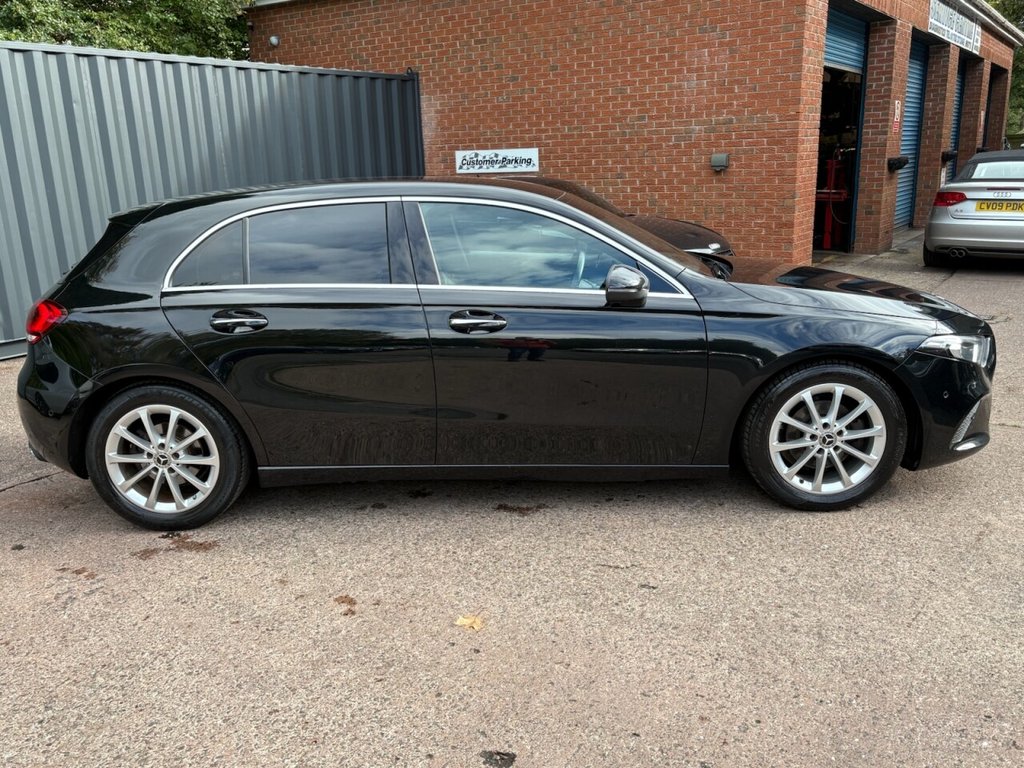 Used Mercedes-Benz A-Class 2018 for sale - 76346008: Photo 2