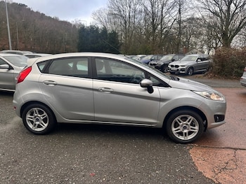 Used Ford Fiesta 2014 for sale - 77200183: Photo