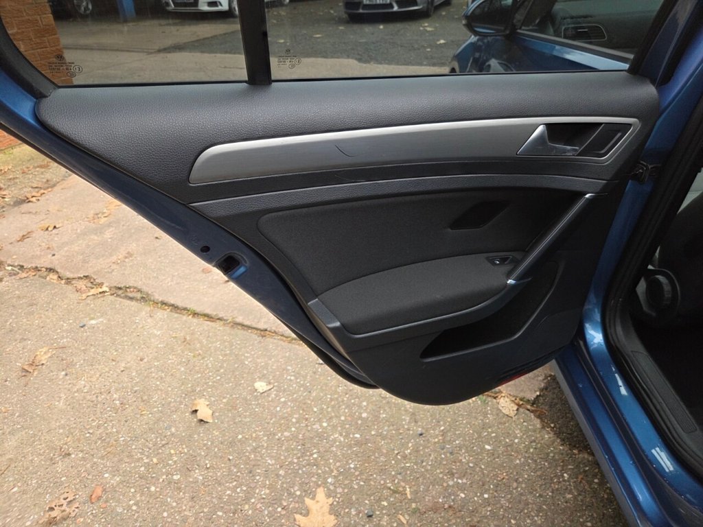 Used Volkswagen Golf 2014 for sale - 77608988: Photo 16