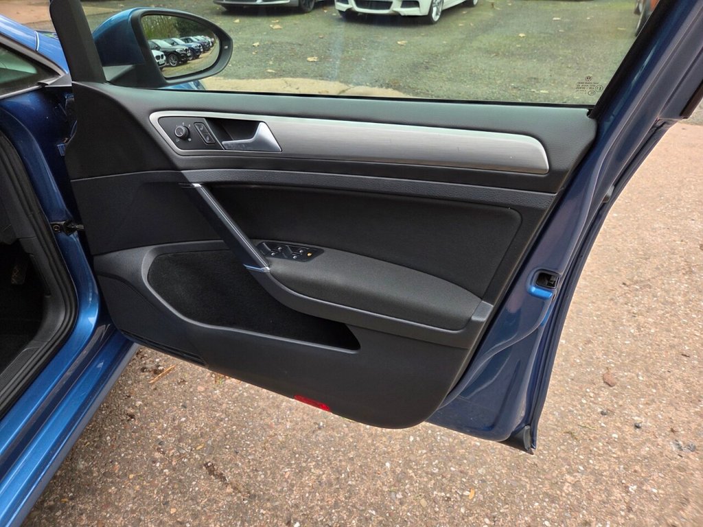 Used Volkswagen Golf 2014 for sale - 77608988: Photo 21